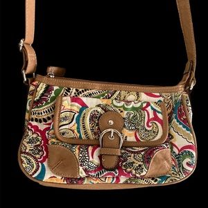 Crossbody small floral bag.